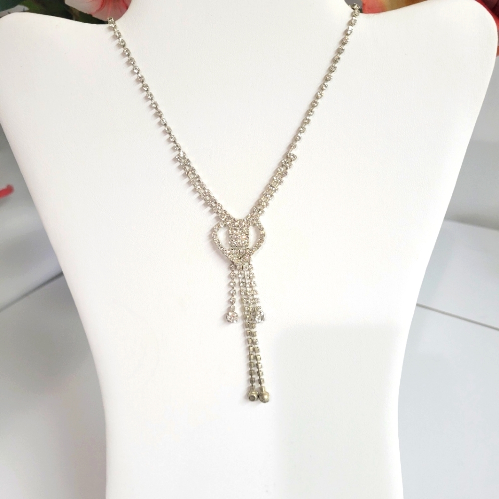 FORMAL NECKLACE LARIAT DROP STYLE W RHINESTONES.